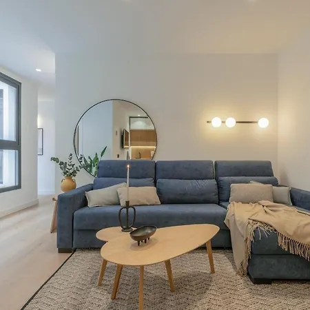 Penthouses In Plaza De La Merced Apartment *