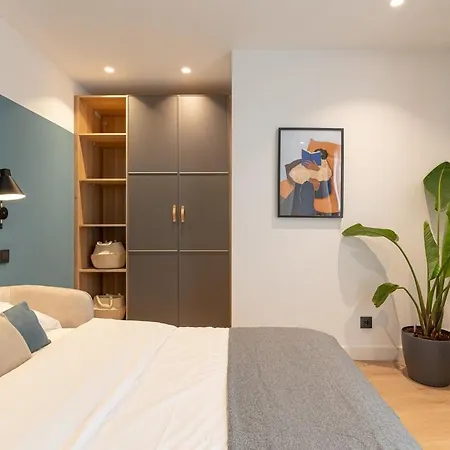 Penthouses In Plaza De La Merced Apartment *