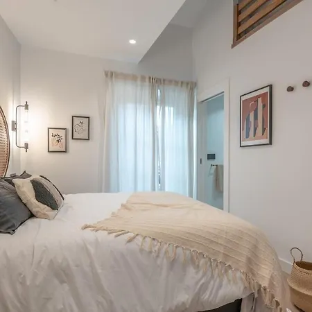 Apartment Penthouses In Plaza De La Merced