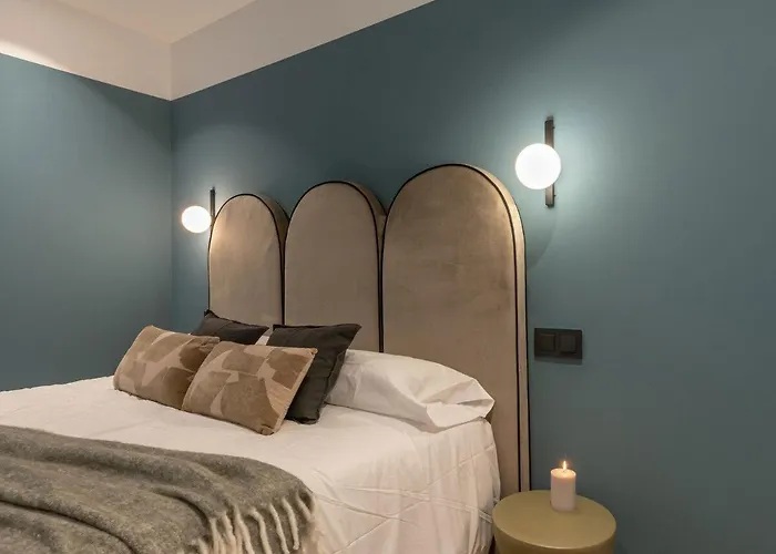 Penthouses In Plaza De La Merced Apartment