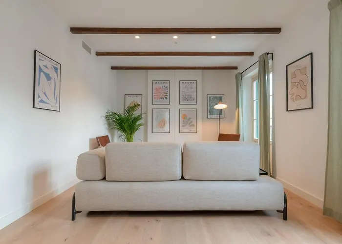 Penthouses In Plaza De La Merced Apartment *