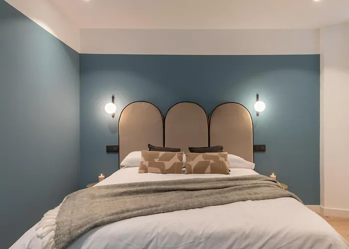 Penthouses In Plaza De La Merced Apartment Málaga