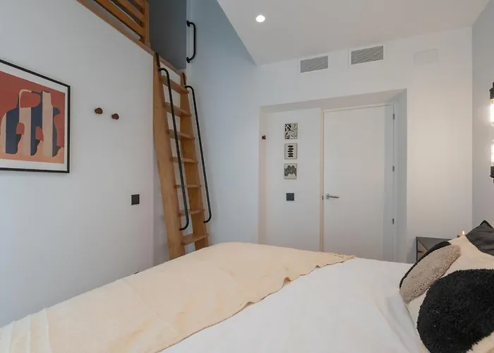 Apartment Penthouses In Plaza De La Merced *