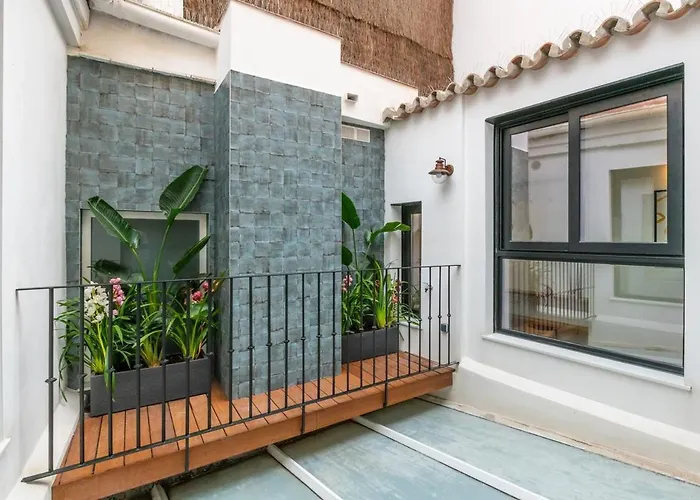 Penthouses In Plaza De La Merced Apartment Málaga